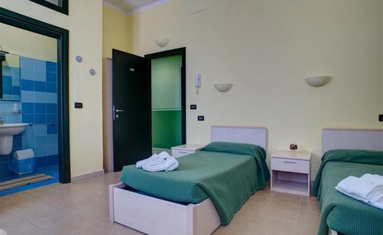 Camera Tripla — Soggiorno Marino San Giuseppe