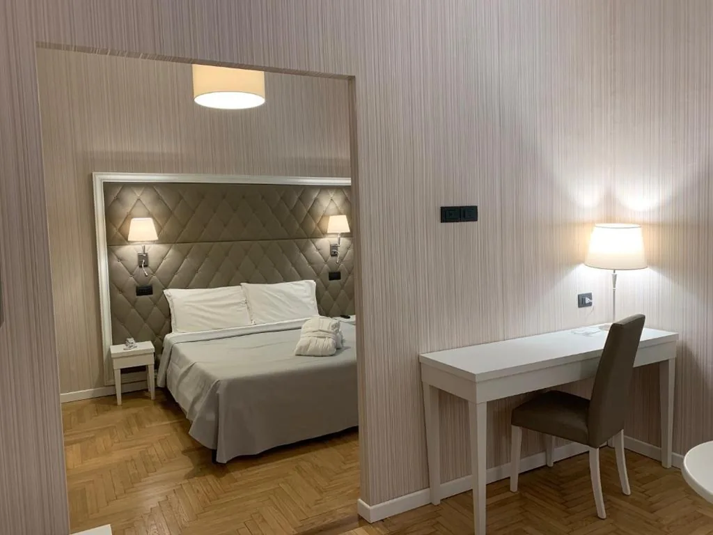 Camera Tripla — Spa & Wellness by Des Anglais ” Accesso SPA compreso”