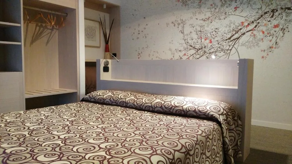 Camera Tripla Standard — Albergo Suisse Bellevue