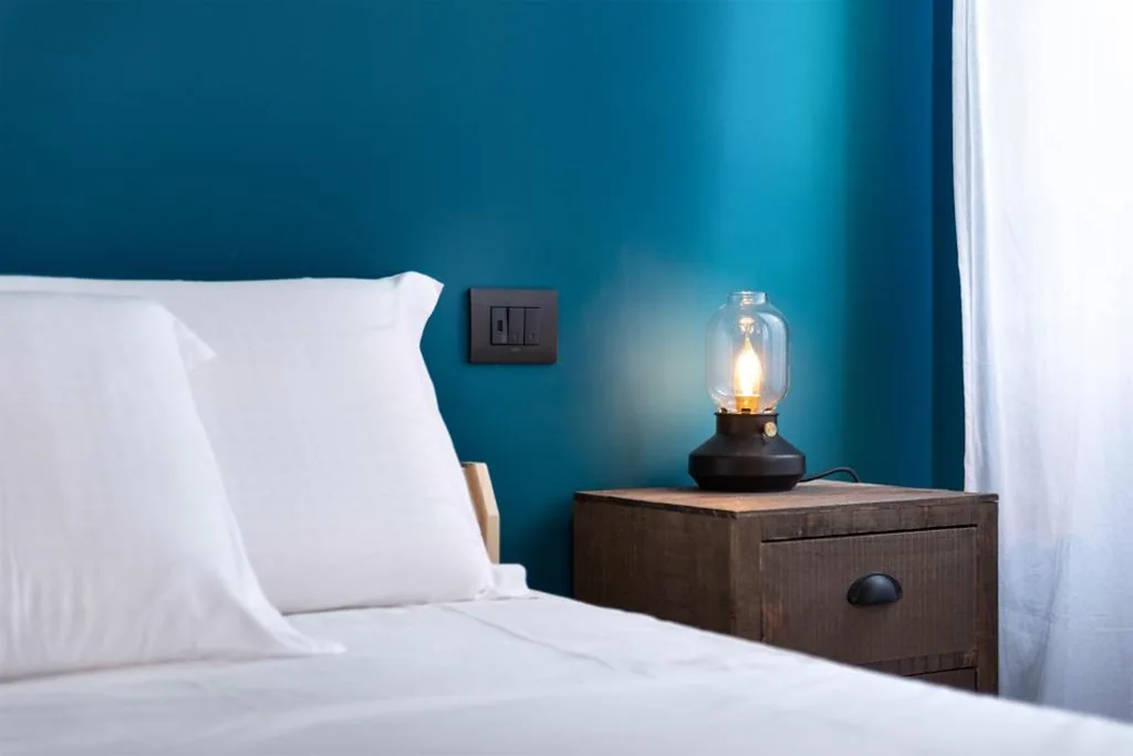 Camera Tripla Standard — co.sleep