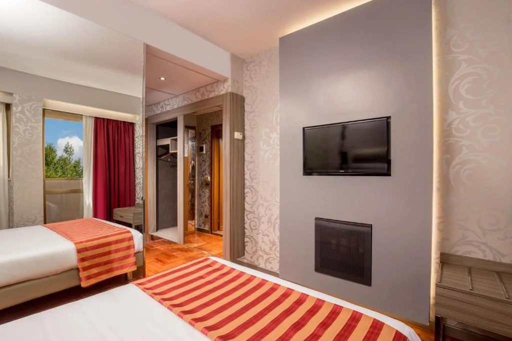 Camera Tripla Standard — Enea Hotel Pomezia