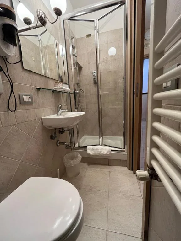 Camera Tripla Standard — Hotel Elide