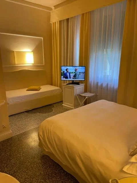 Camera Tripla Standard — Hotel Helvetia