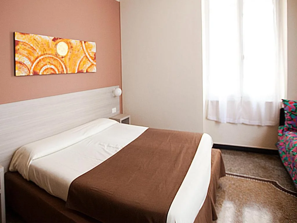 Standard Triple Room — Hotel Ristorante Milton