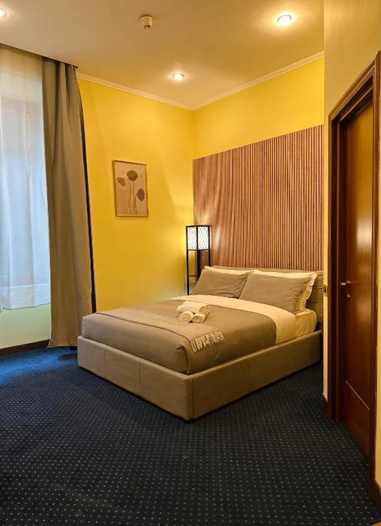 Camera Tripla Standard — Hotel Rome place