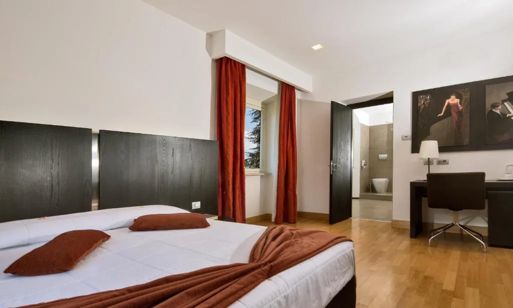 Camera Tripla Standard — LH Hotel Excel Roma Montemario