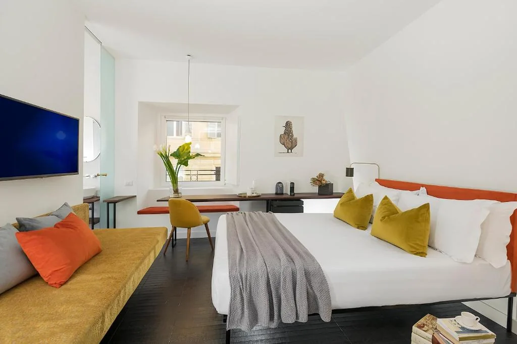 Standard Triple Room — Maison Ottavia