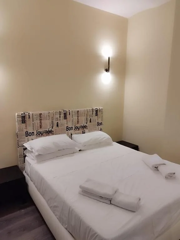 Triple Room Standard — Residenza Belli Inn
