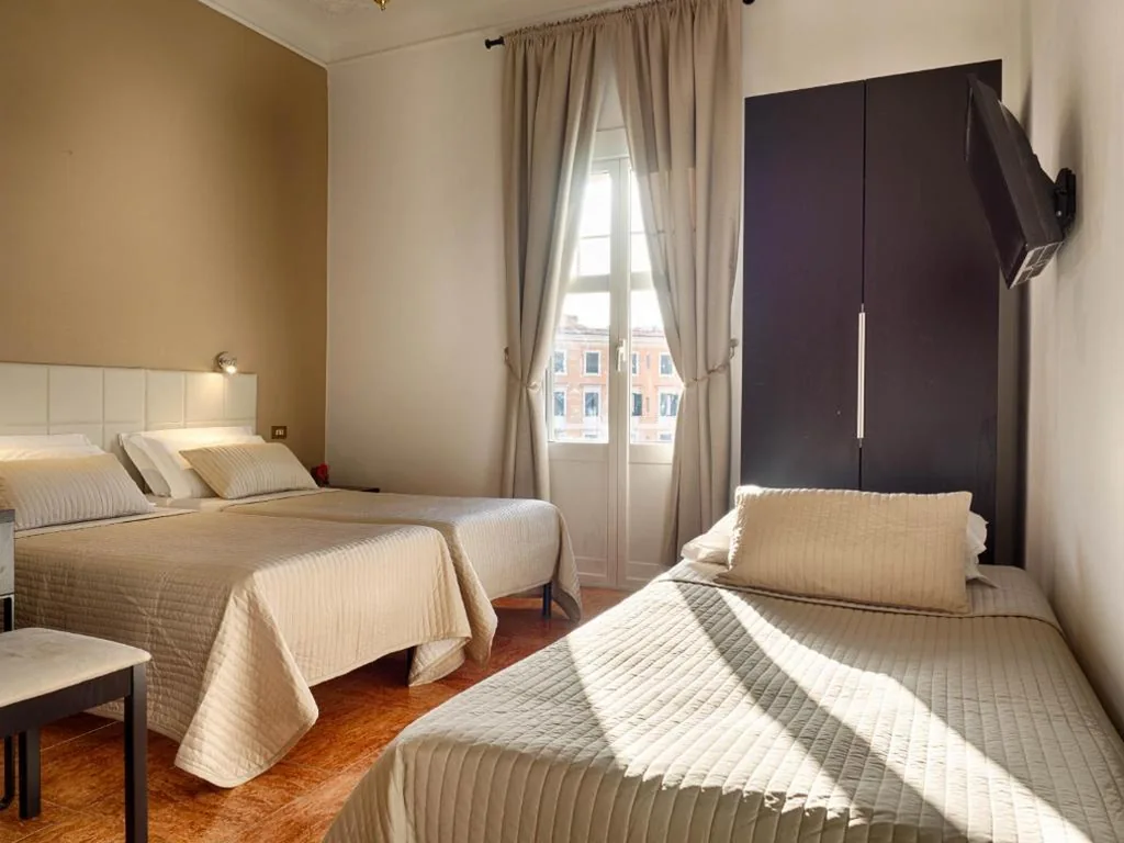 Camera Tripla — Sunny Guest House