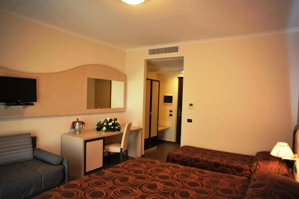 Superior Triple Room (2 Adults + 1 Child) — Villa Icidia