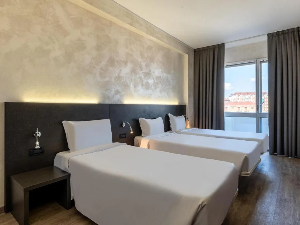 Camera Tripla Superior — B&B Hotel Borgaro Torinese