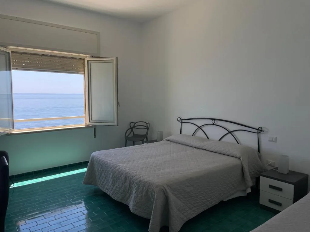 Camera Tripla Superior con Vista Mare — Hotel Le Najadi