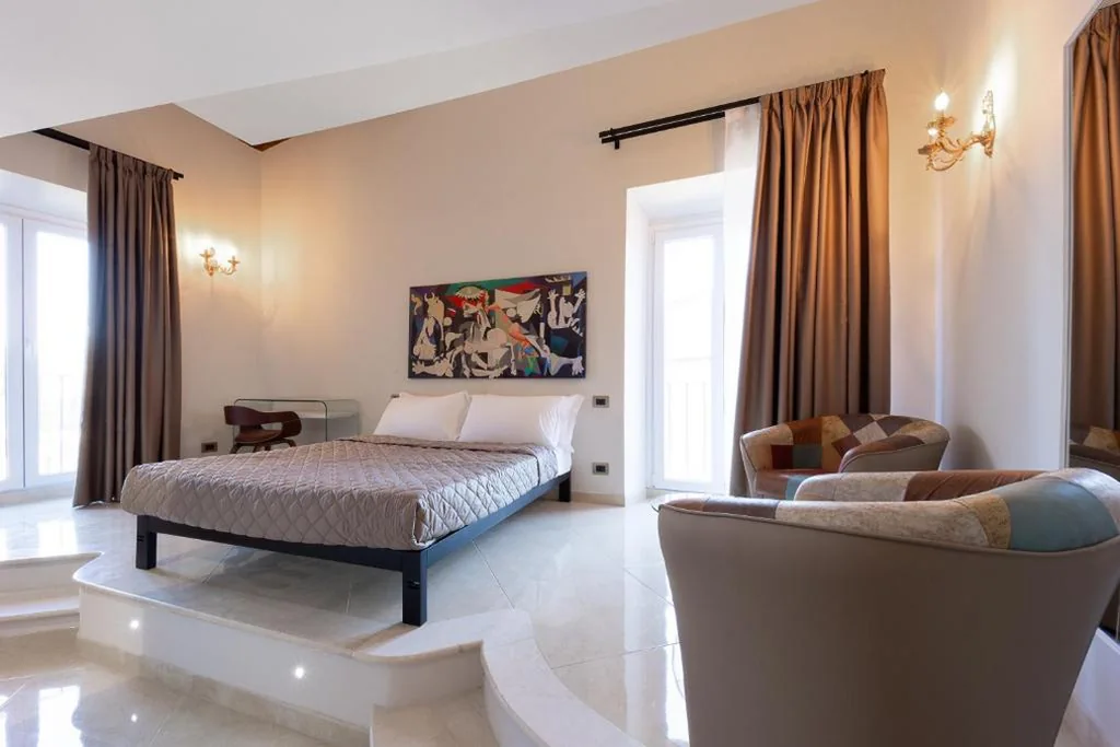Superior Triple Room — Dimora Cardinal Moroni