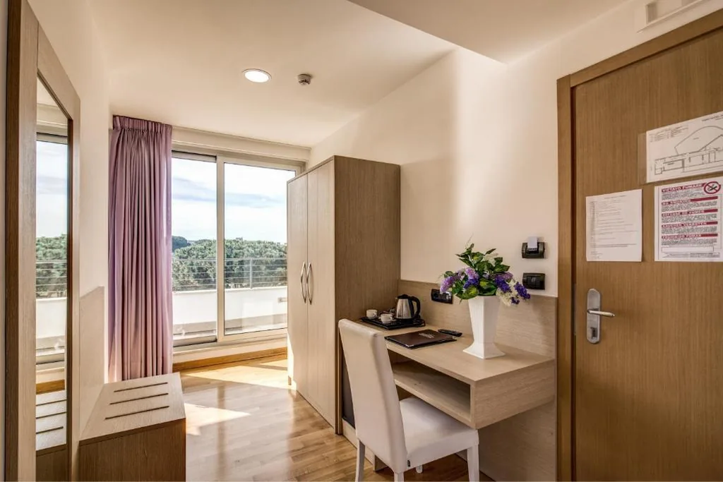 Superior Triple Room — Ginevra Palace Hotel