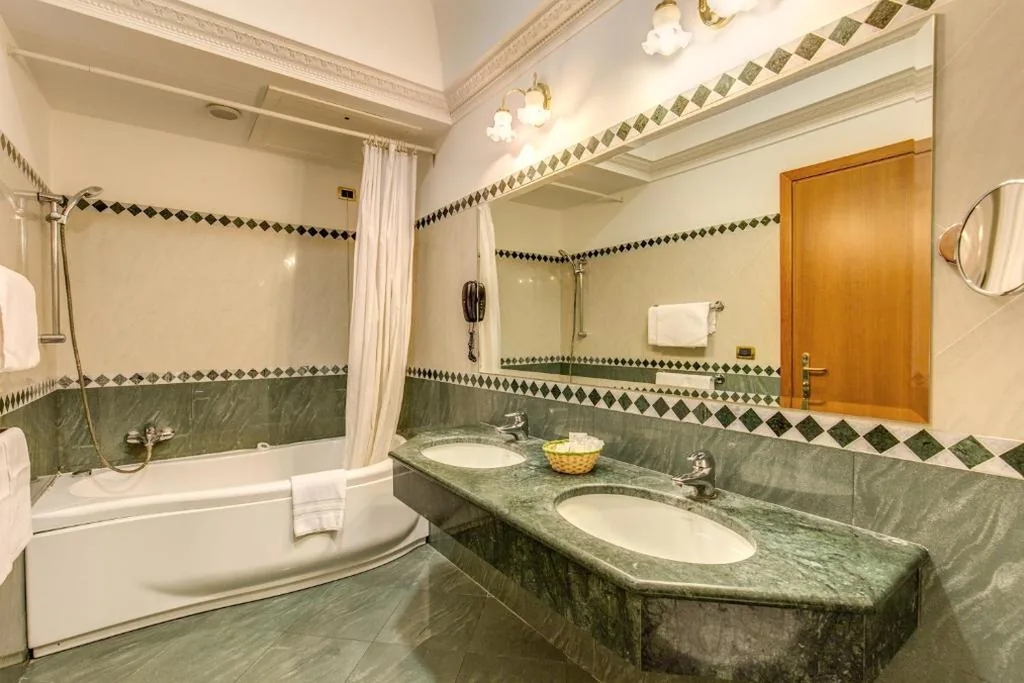 Superior Triple Room — Hotel Contilia