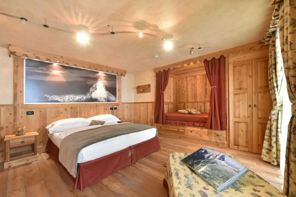 Superior Triple Room — Hotel Miravidi a Cervinia