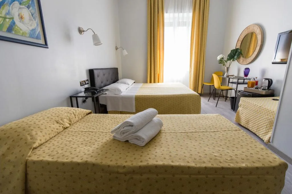 Superior Triple Room — Hotel Ponte Sassi