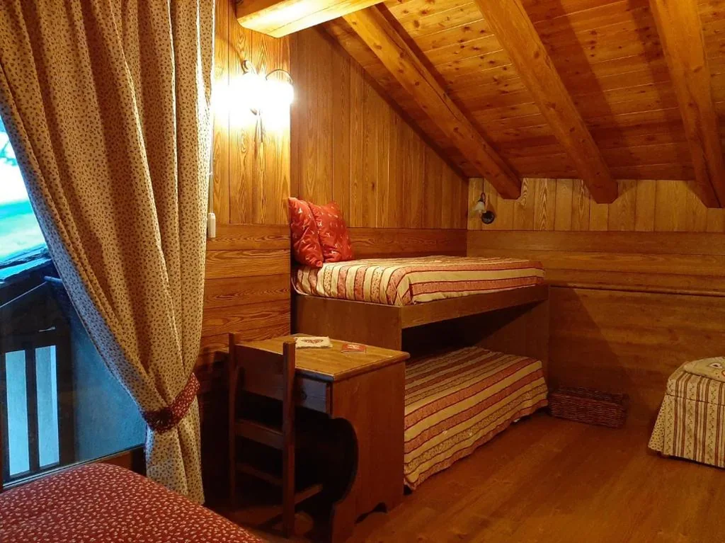 Superior Triple Room — L’Abreny