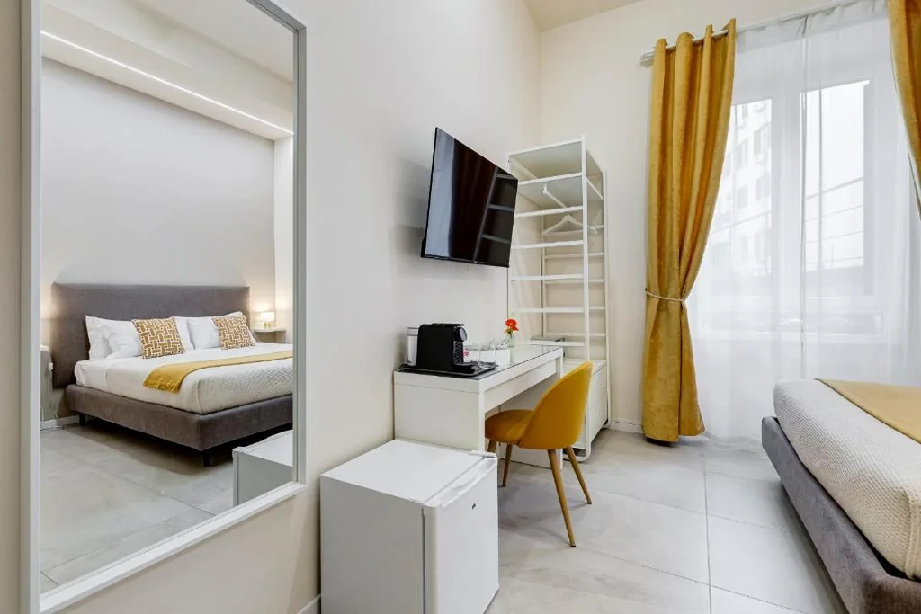 Camera Tripla Superior — SCIPIONI 40 GUESTHOUSE