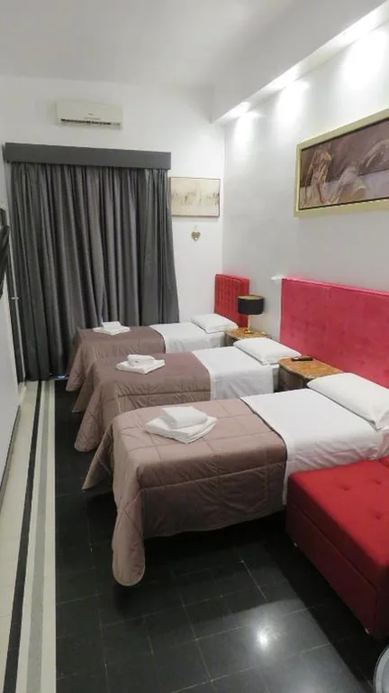 Camera Tripla — Sweet Home Inn