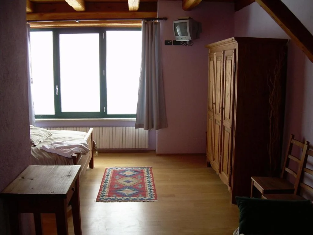 Camera Tripla — Tana Della Volpe