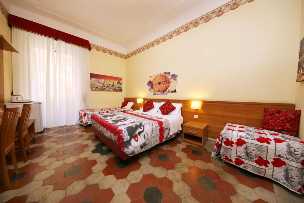 Triple Room — Tibullo Guesthouse