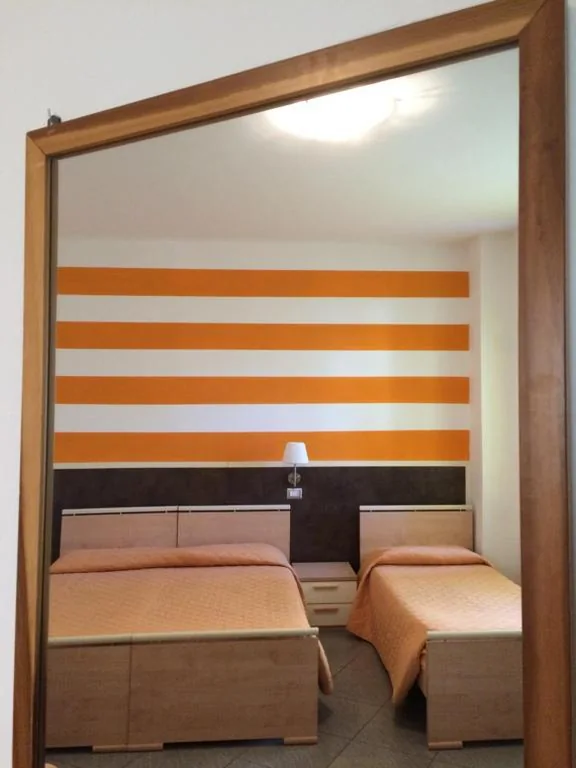 Camera Tripla — Twelve Hotel