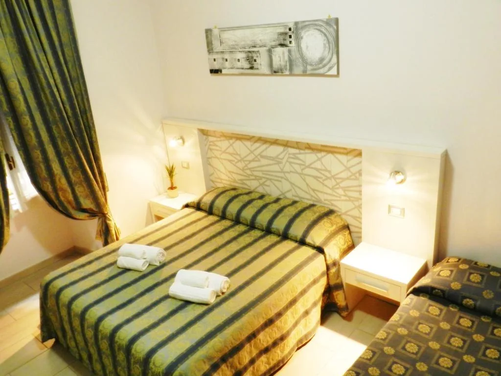 Triple Room — Vatican Rome