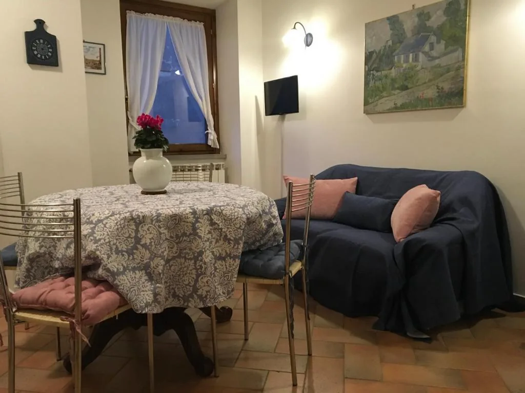 Casa con 1 Camera da Letto — l’eco dei Papi