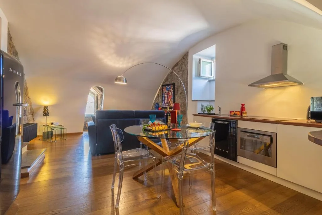 One-Bedroom House — La Feritoia