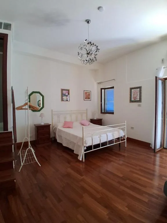Casa con 1 Camera da Letto — La Residenza 92