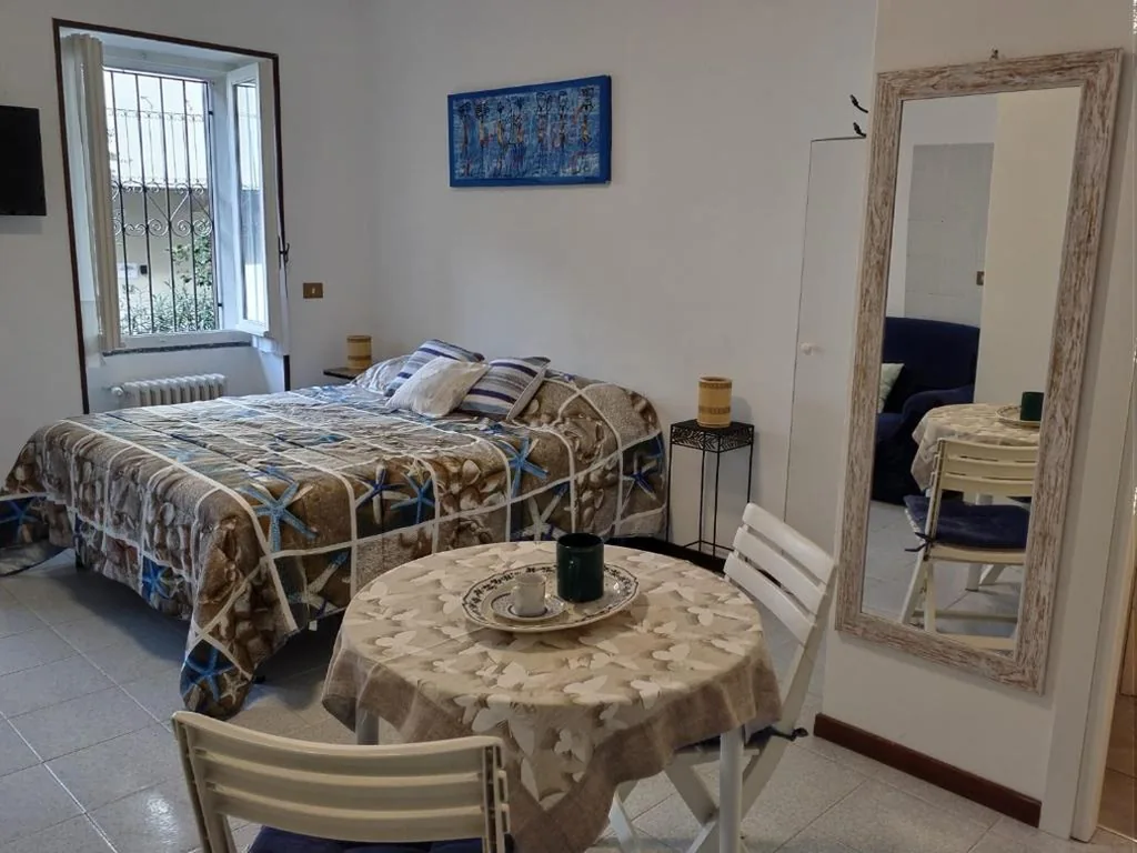 Casa con 1 Camera da Letto — LATTE E MIELE