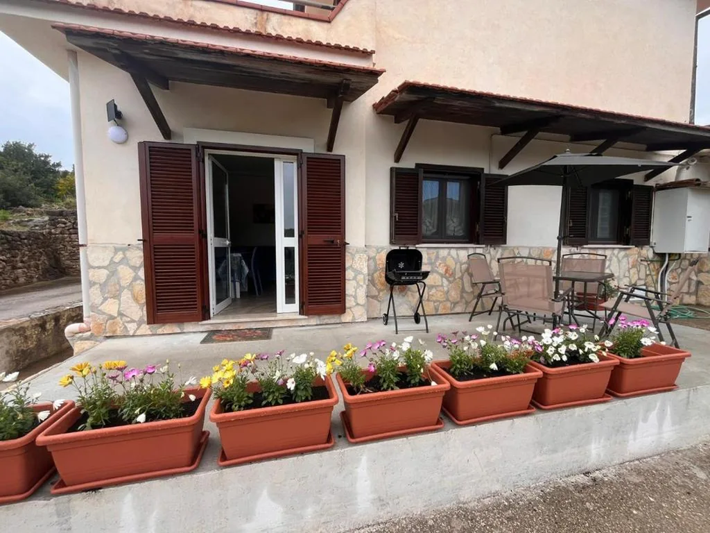House with 1 Bedroom — Mari e monti