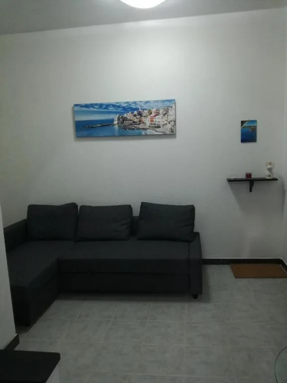 One-Bedroom House — Miky House