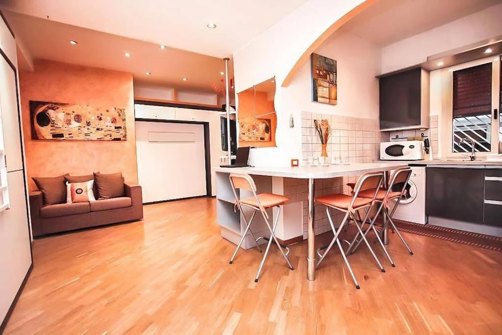 Casa con 1 Camera da Letto — PETITE HOME IN ROME