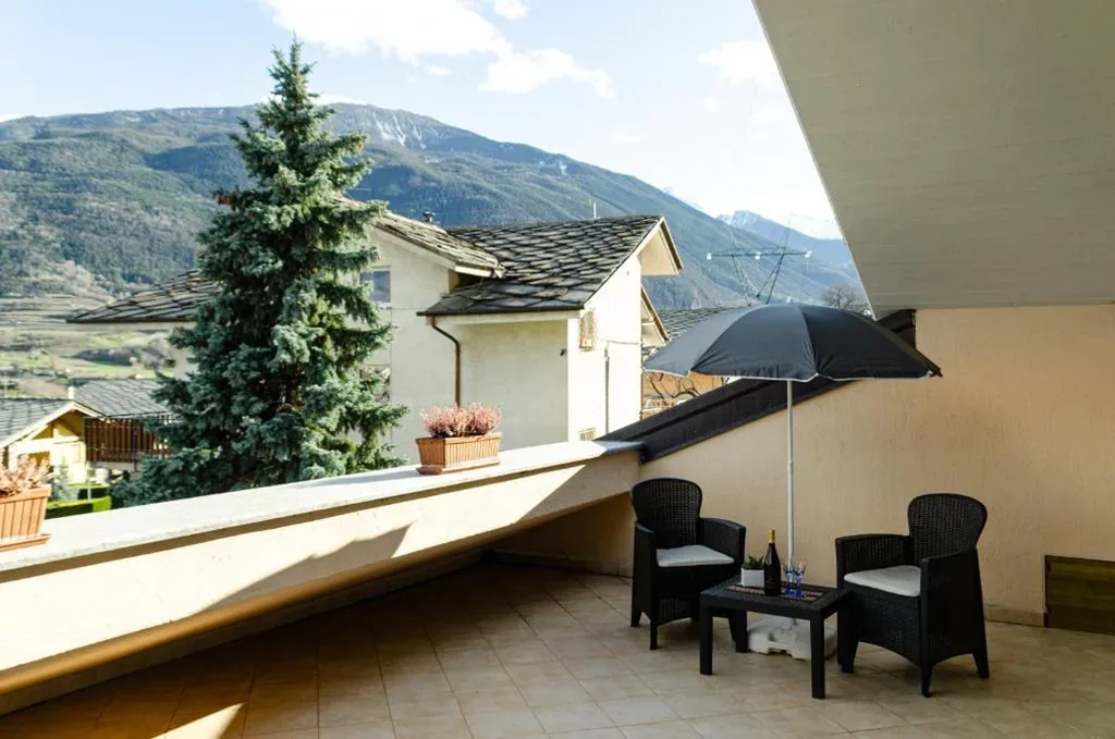 Casa con 1 Camera da Letto — Sarre Skyline Apartment – Relax in Valle d’Aosta