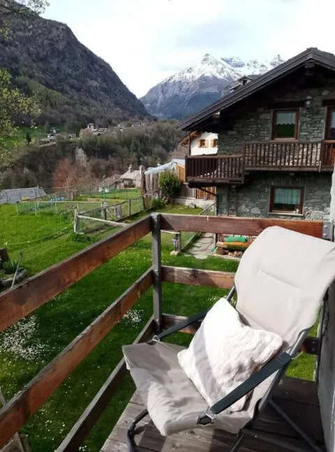 Casa con 2 Camere da Letto — Casa Indipendente Val d’Ayas – Challand Saint Anselme