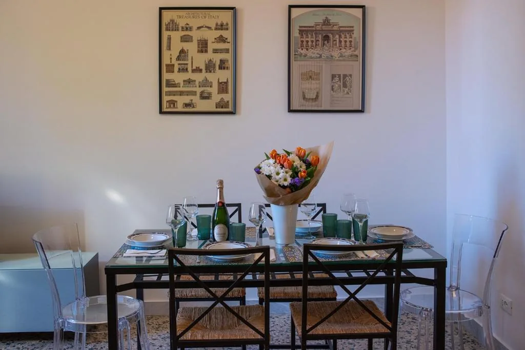 Two-Bedroom House — Colosseo Apartment 183