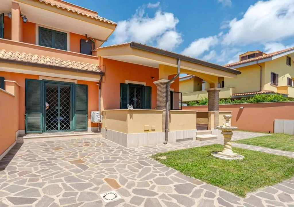 House with 2 Bedrooms — Garden Villa – Free Parking, Wi-fi e Netflix