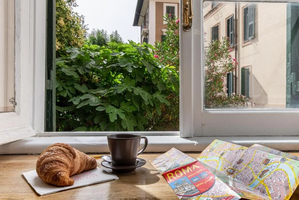 2-Bedroom House — Green Window Roma