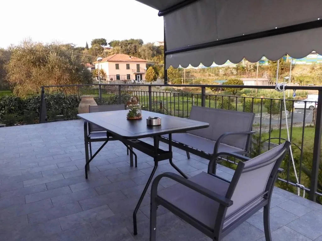 Casa con 2 Camere da Letto — Le rose di Bino