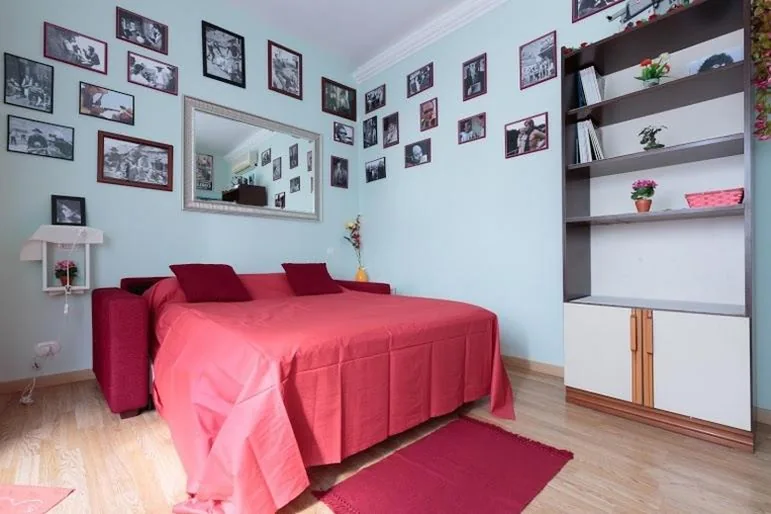 Two-Bedroom House — Simon Holiday House