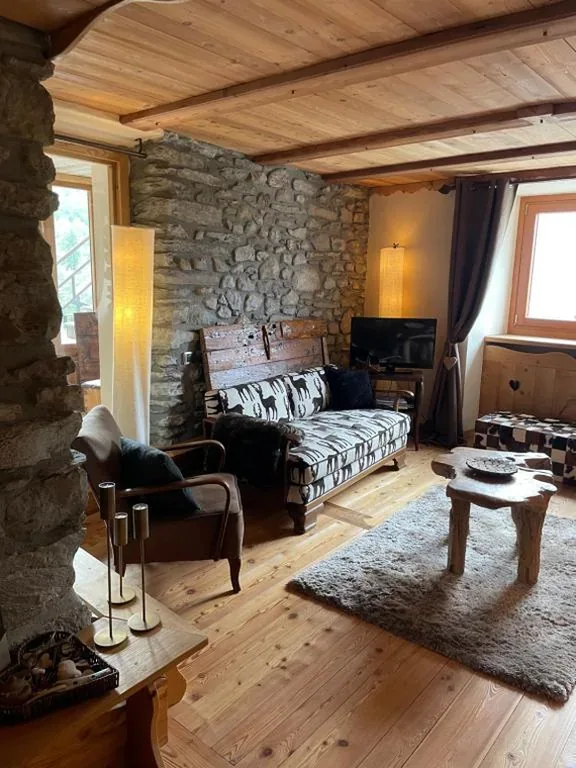 Casa con 2 Camere da Letto — Tschu Michel