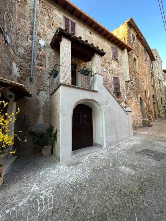 Casa con 3 Camere da Letto — La Rocchetta
