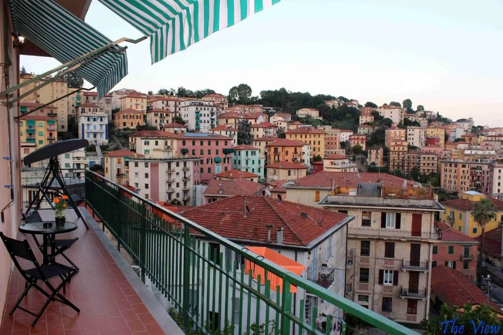 House with 3 Bedrooms — The view