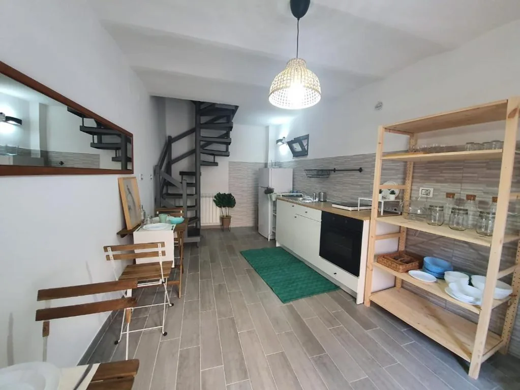 CASA DINA – Fondi Vertice Rooms — foto 4