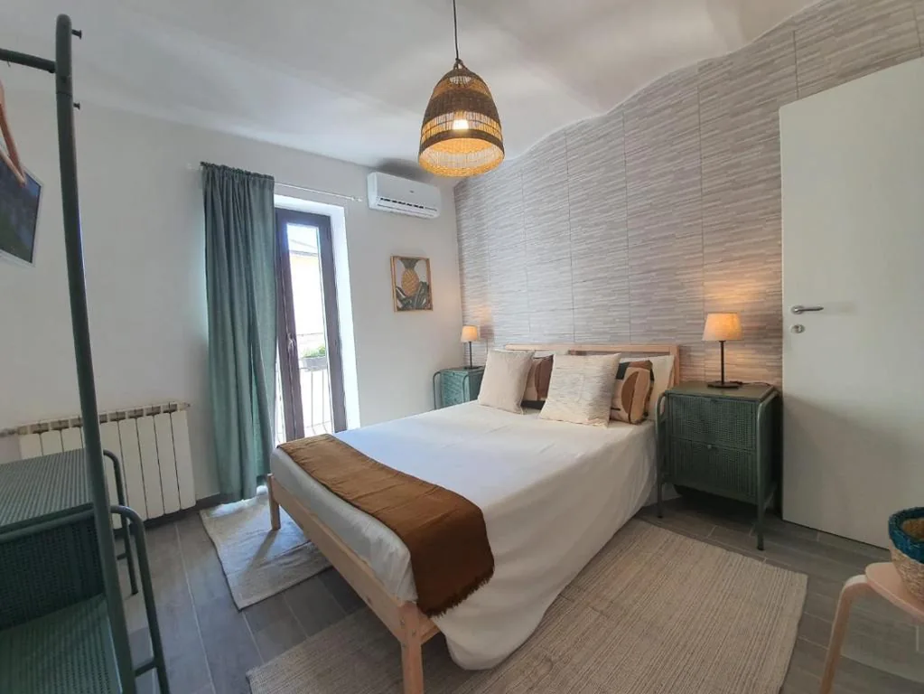 CASA DINA – Fondi Vertice Rooms — foto 6
