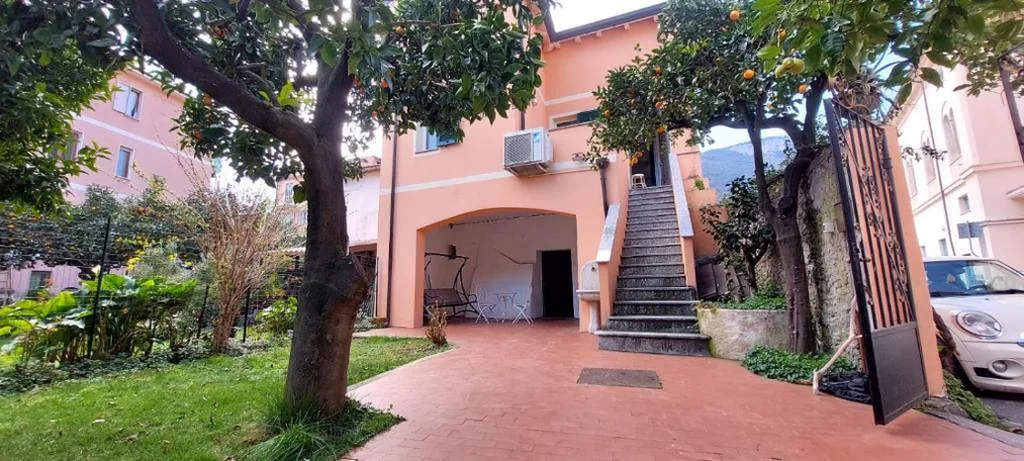CASA LUIGIA ROOMS MTB in FINALBORGO Bike room — foto 4