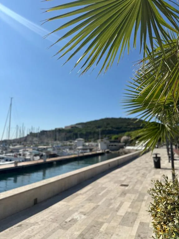 Holiday Home — BASSA MAREA