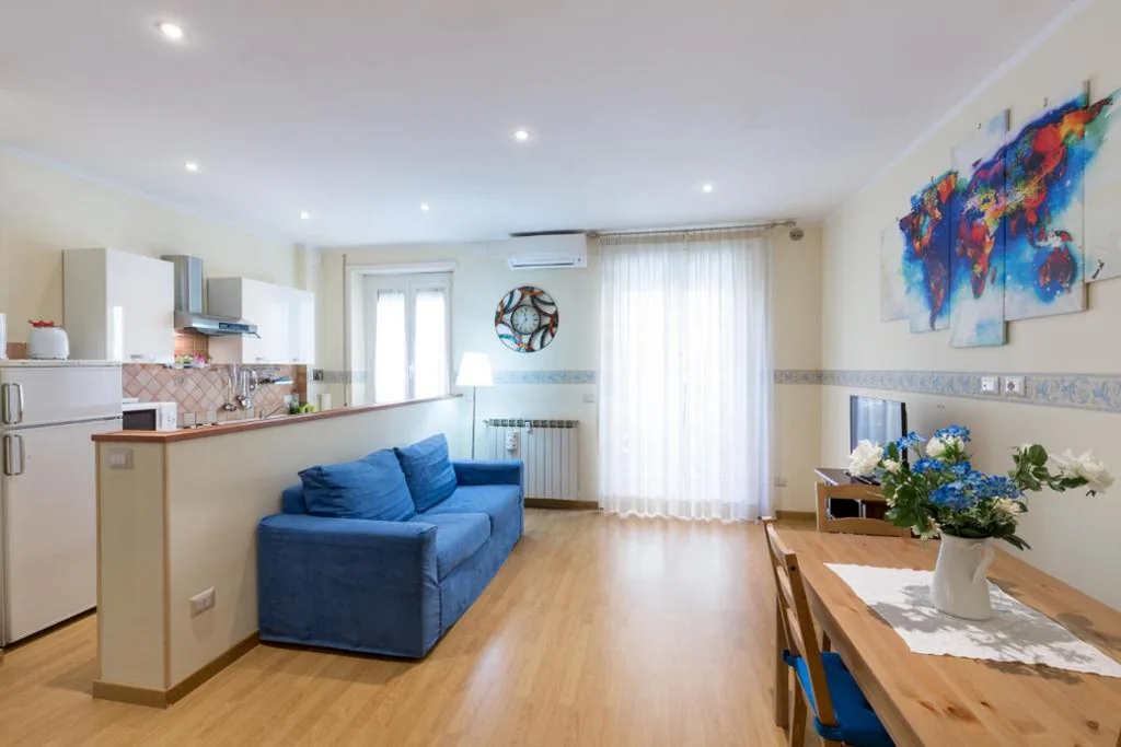 Casa Vacanze — Casa Vacanze La Bomboniera